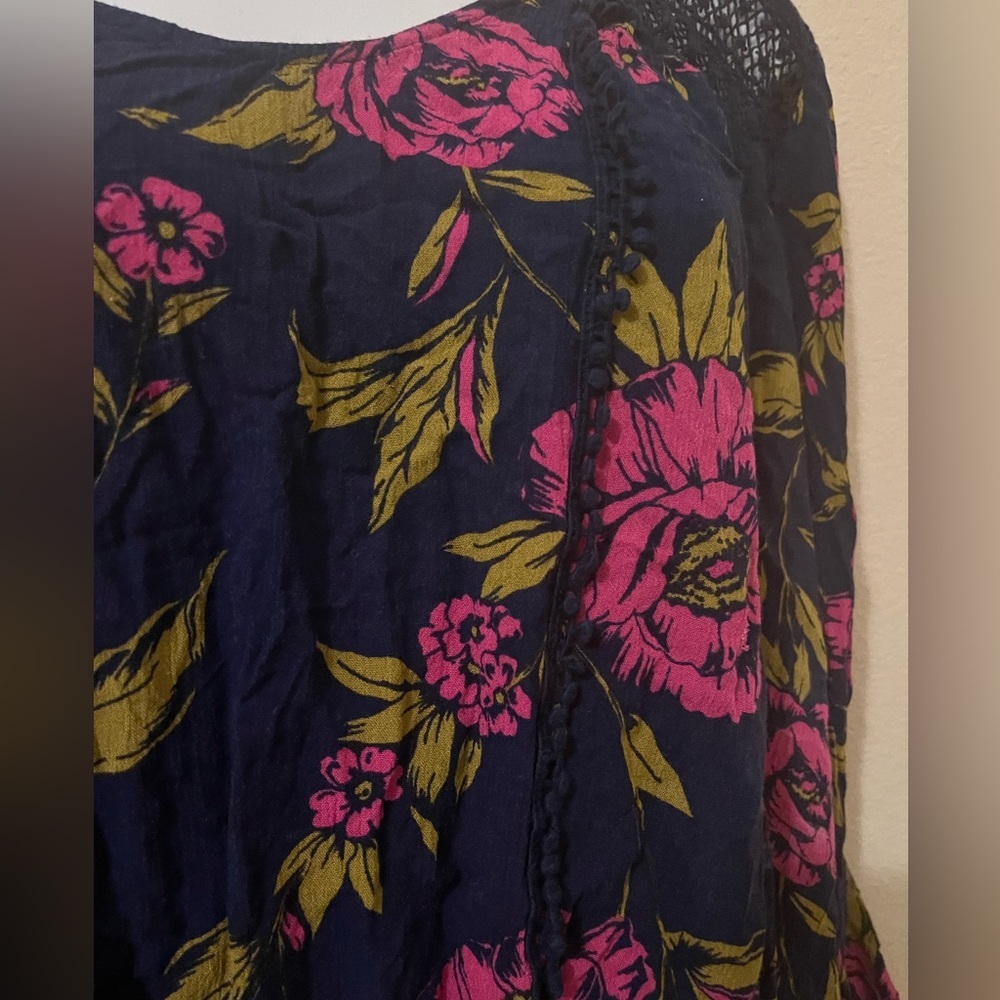 🔥 Express fashion • Navy and fuchsia banded peasant top - Picture 8 of 14
